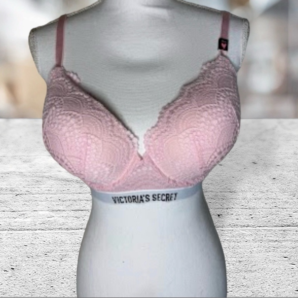 Victoria's Secret Light Pink Lace Push-Up Bra